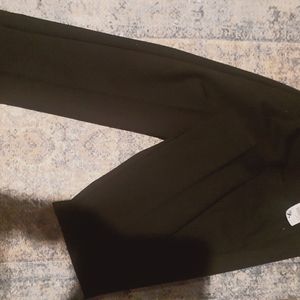 Maternity "Pea In The Pod" NWT pants